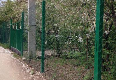 Забор из сетки рабица, с полимерным покрытием.Нижний Новгород ул.Южное шоссе