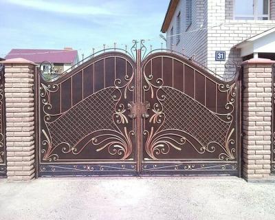 Дорогие кованые ворота