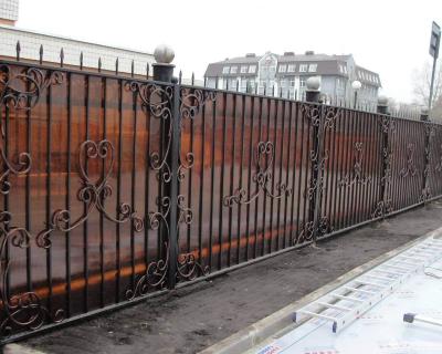 Заборы из поликарбоната