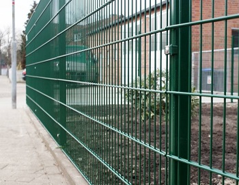 Забор из сварной сетки для учреждений